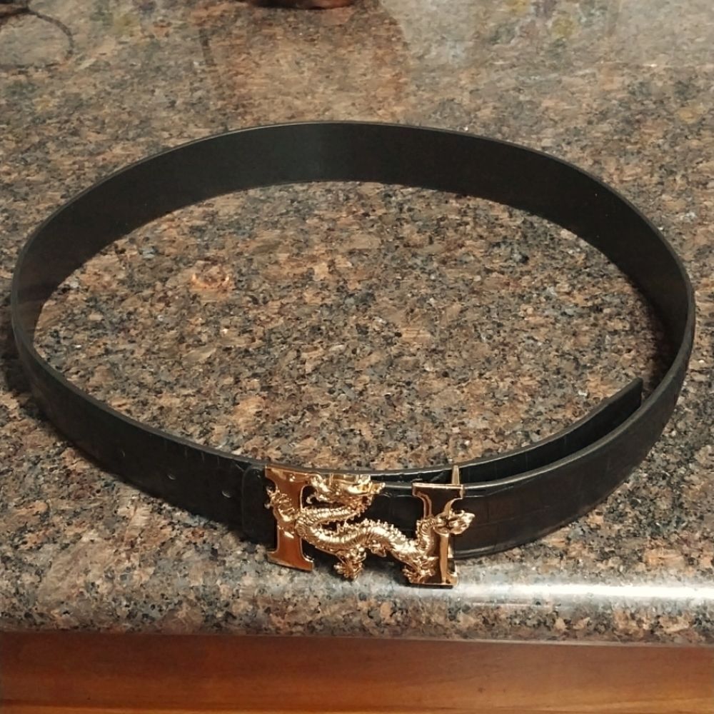 UNISEX Dragon Buckle Belt...NEW..ONE SIZE FITS MOST.